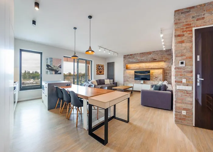 Stara Stocznia, Sun & Snow グダニスク